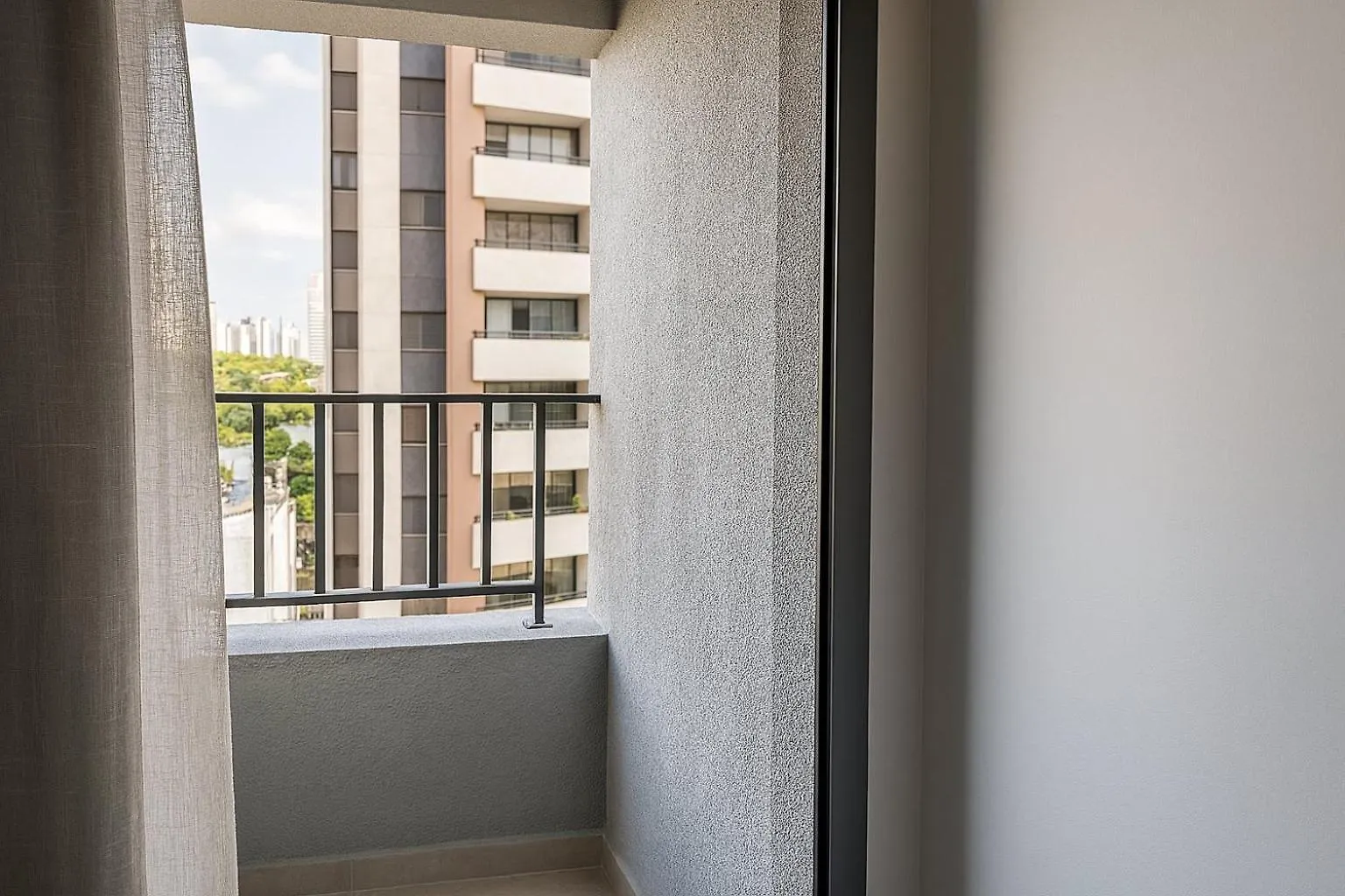 Estudios Ao Lado Do Shopping Ibirapuera, Metro E Aeroporto ساو باولو